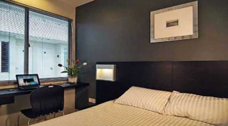 Legreen Suite Pejompongan Jakarta Exterior photo