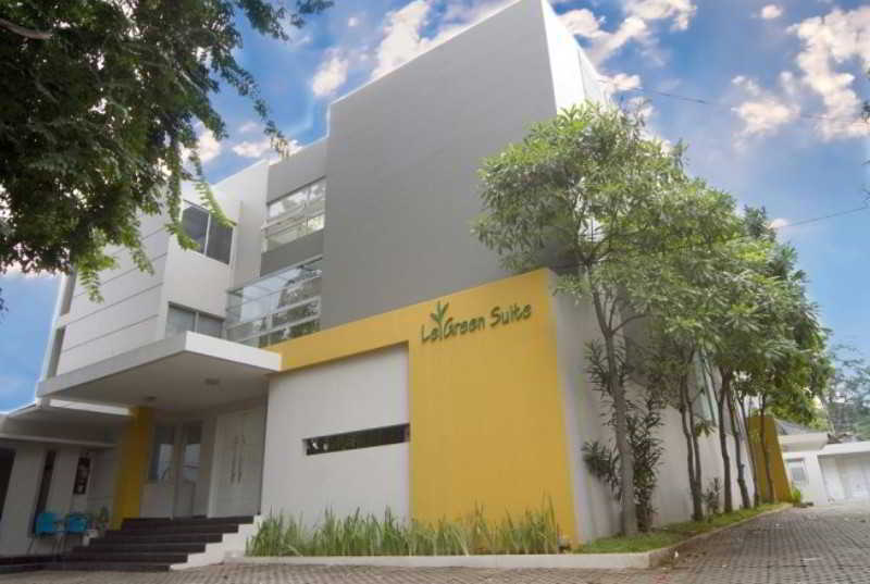 Legreen Suite Pejompongan Jakarta Exterior photo